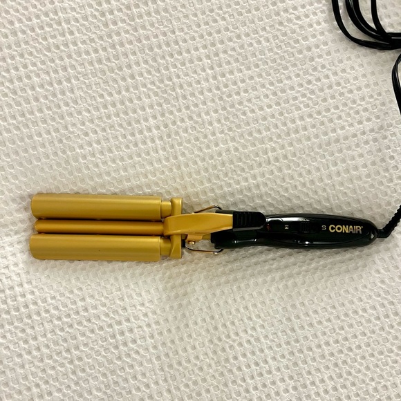 CONAIR Triple Barrel Hair Waver/Crimper - Picture 2 of 10